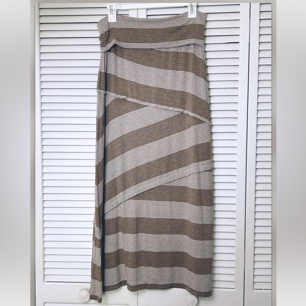 NWT Max Studio Womens Size Large Striped Tiered Maxi Skirt